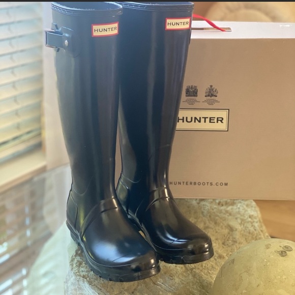 Hunter Shoes - ☔️🆕 CLASSIC HUNTER BOOT GLOSS NAVY BLUE☔️